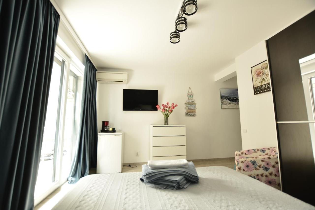 Mario Apartamente - Romantic ママイア エクステリア 写真